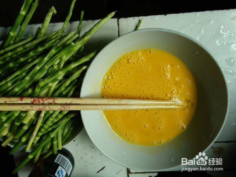 春风吹,春笋生,如何做一道美味的鸡蛋炒春笋?