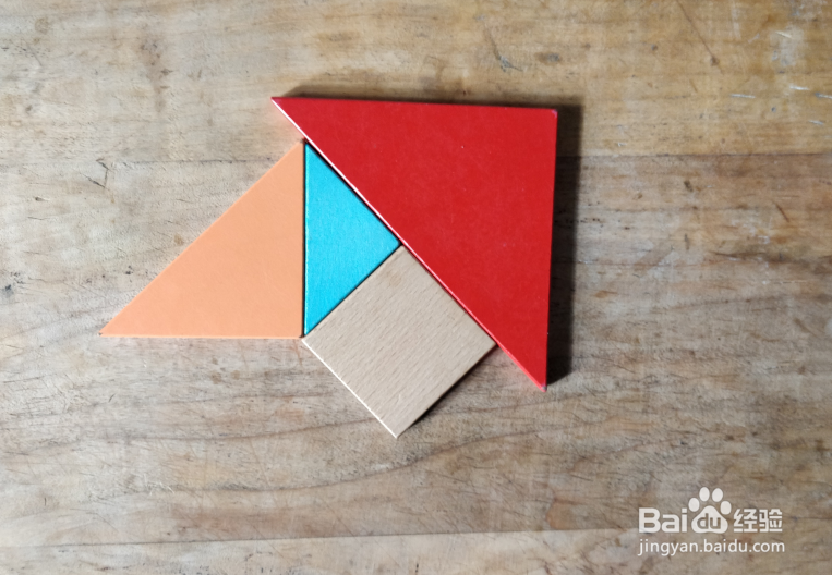 用七巧板怎样拼一只嘴很大的鸟儿？