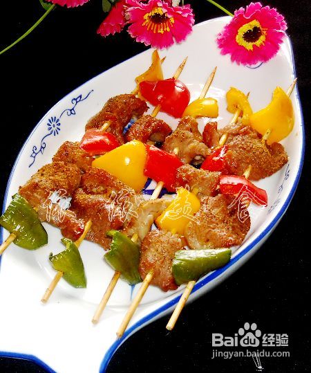 肉片串起来烤着吃-----彩椒烤肉串