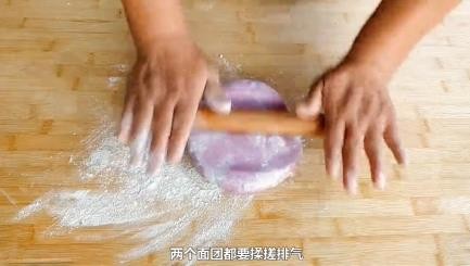 如何自己制作好吃的紫薯豆沙包