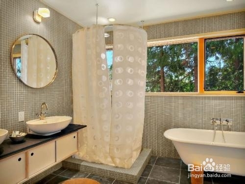 卫生间装修用玻璃房还是浴帘？