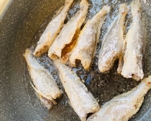 食补养生超简单干炸黄花鱼