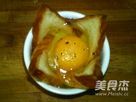 土司鸡蛋杯的做法