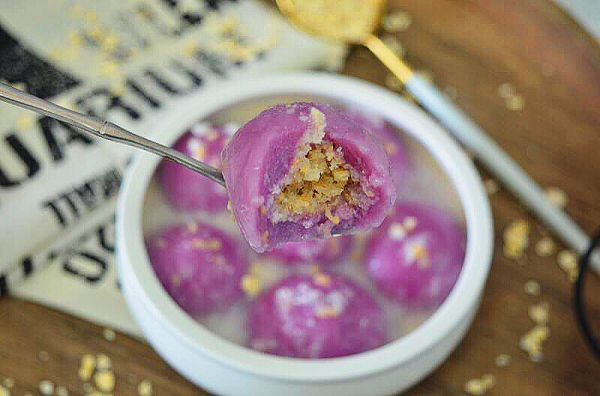 椰蓉燕麦馅紫薯汤圆