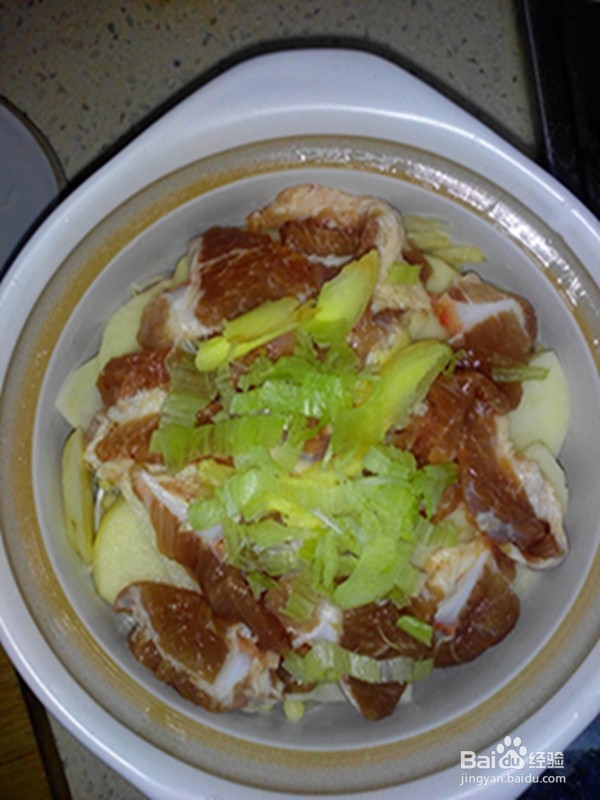 砂锅三鲜煲脆骨