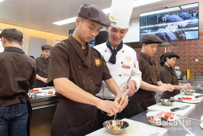 成都专业的西餐学习班学校