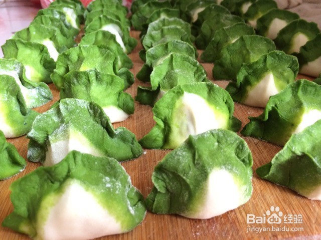 双色香菇饺子的做法