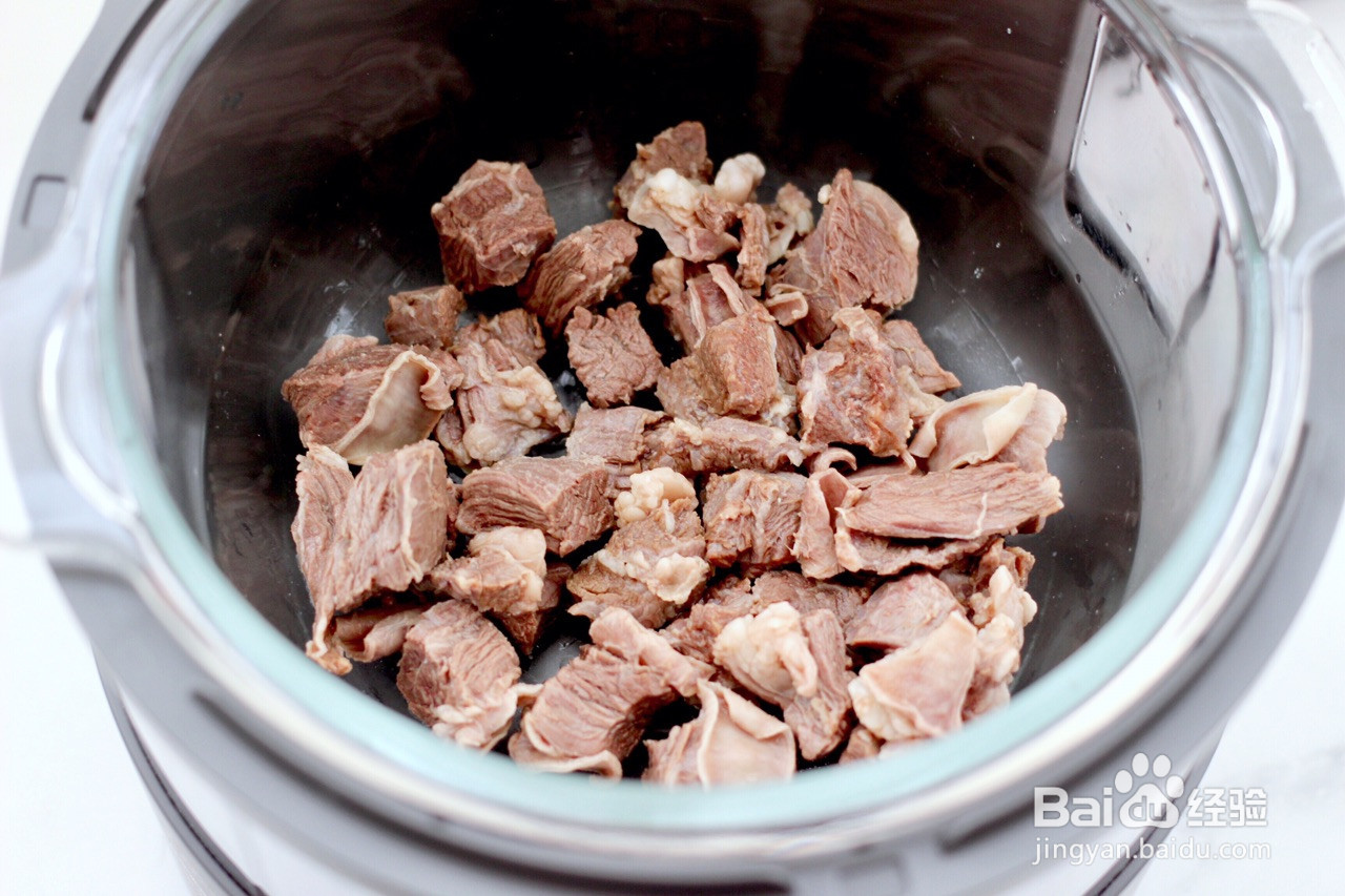 牛腩炖萝卜的做法