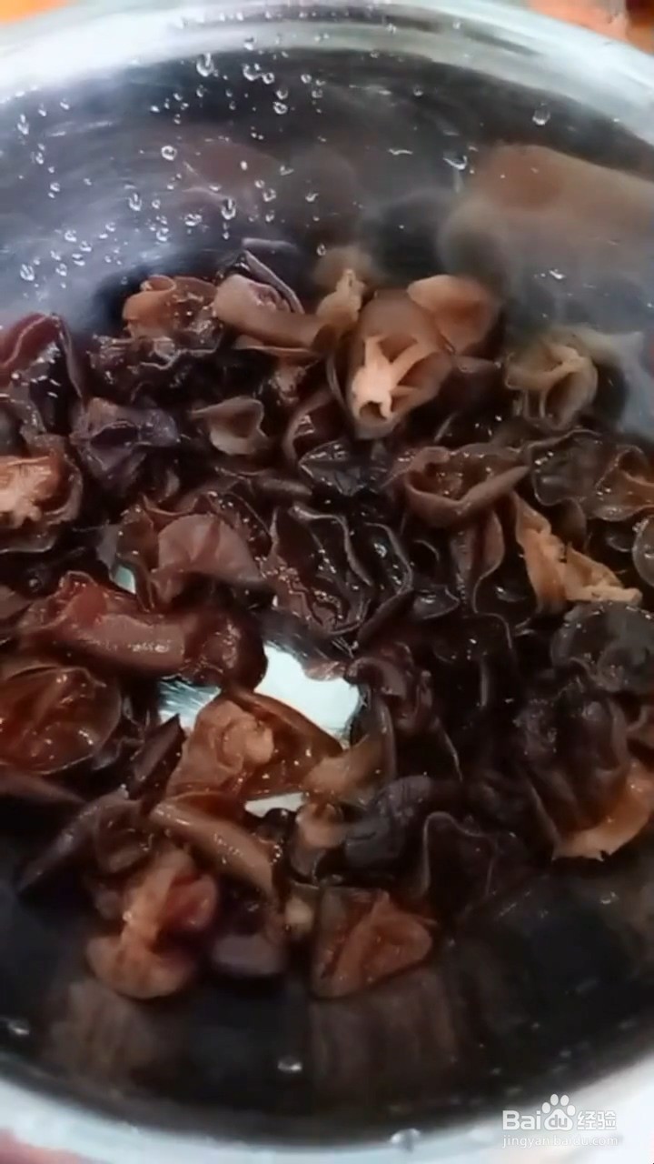 超级好吃下饭的酸辣木耳怎样做