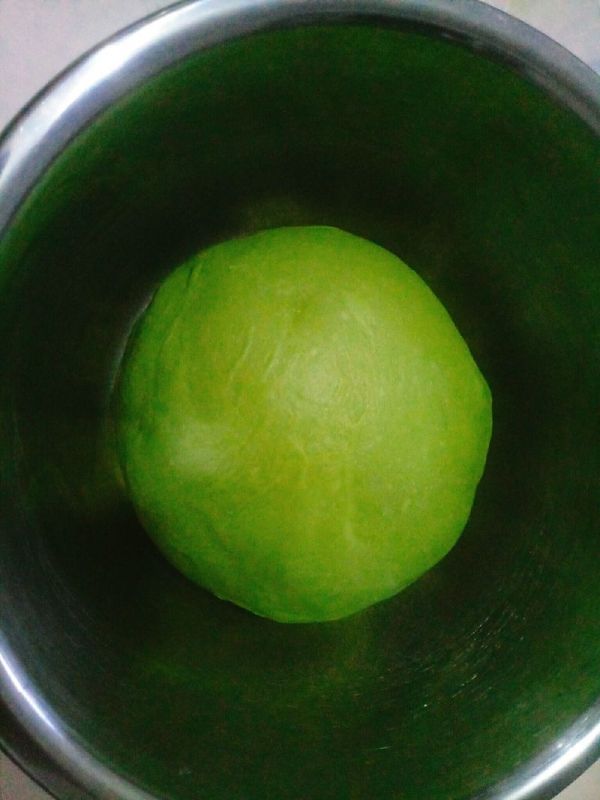 抹茶土司和抹茶豆沙面包