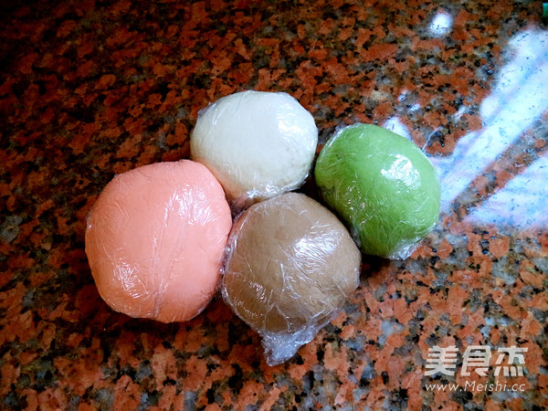 多彩鲜肉饺的做法