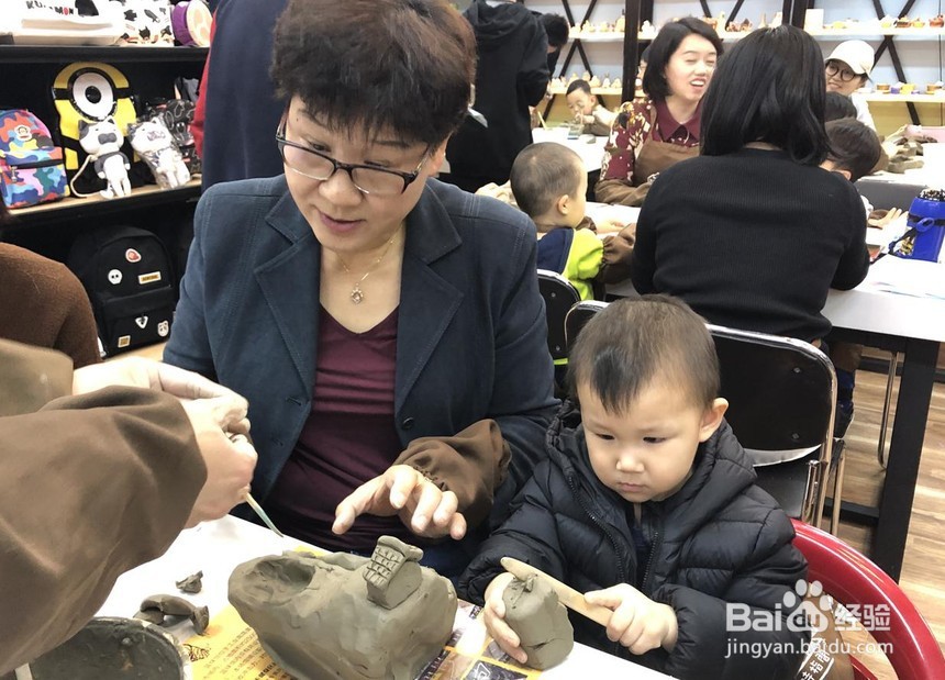 动漫主题式陶艺体验馆