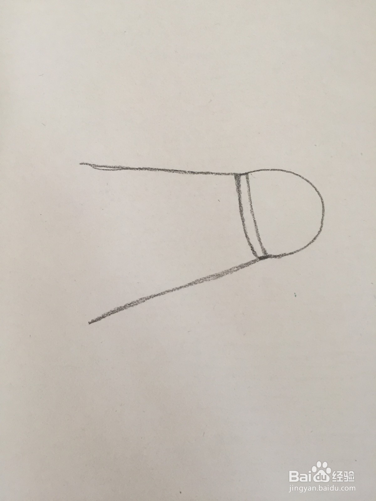 如何快速画出羽毛球