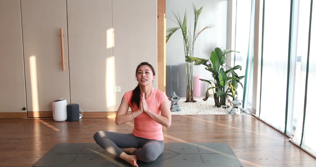 瑜伽蜻蜓式怎么提升睡眠质量