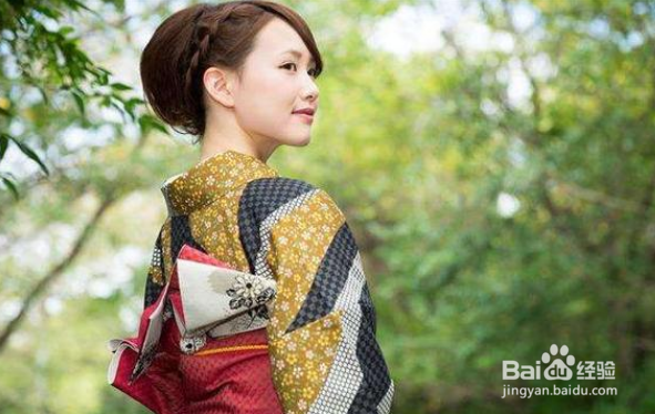 女性比较吸引男性的有哪些地方呢？