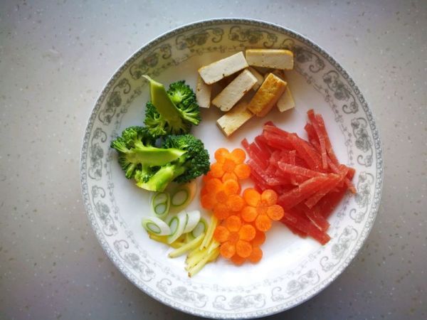 胡萝卜牛肉汤面#柏翠辅食节-营养佐餐#