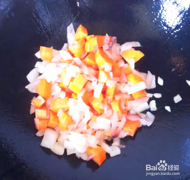 汤汁浓郁的咖喱土豆拌饭