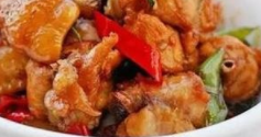 如何在家中做出好吃美味的三杯鸡翅!