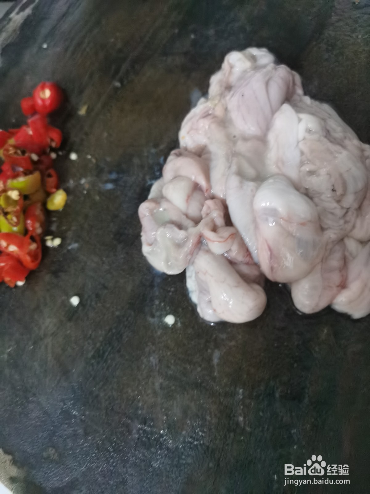 如何炒鸡内蛋和蛋肠?