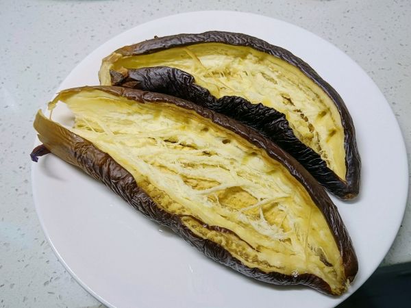 清蒸茄子蘸蒜泥