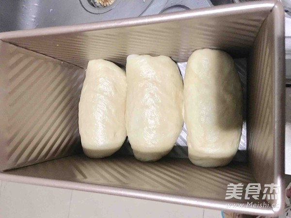 酸奶吐司的做法