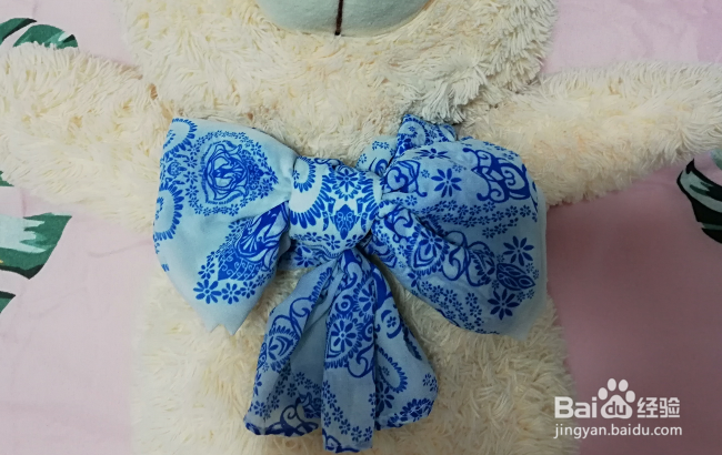 如何系围巾蝴蝶结