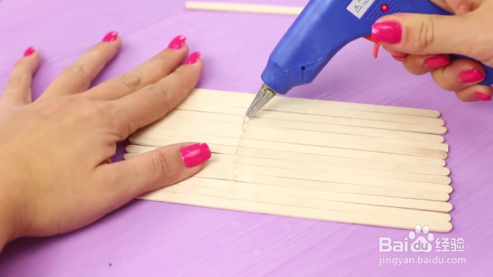 怎么给芭比diy摇摇椅？