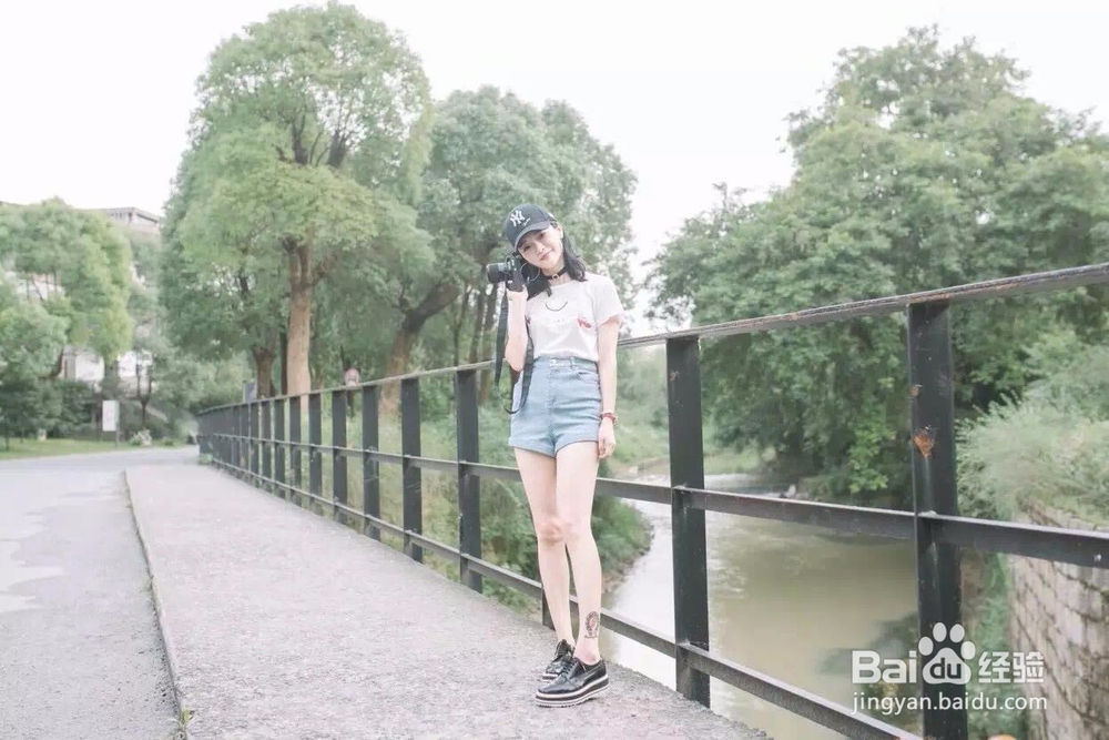 怎么拍照显得腿长