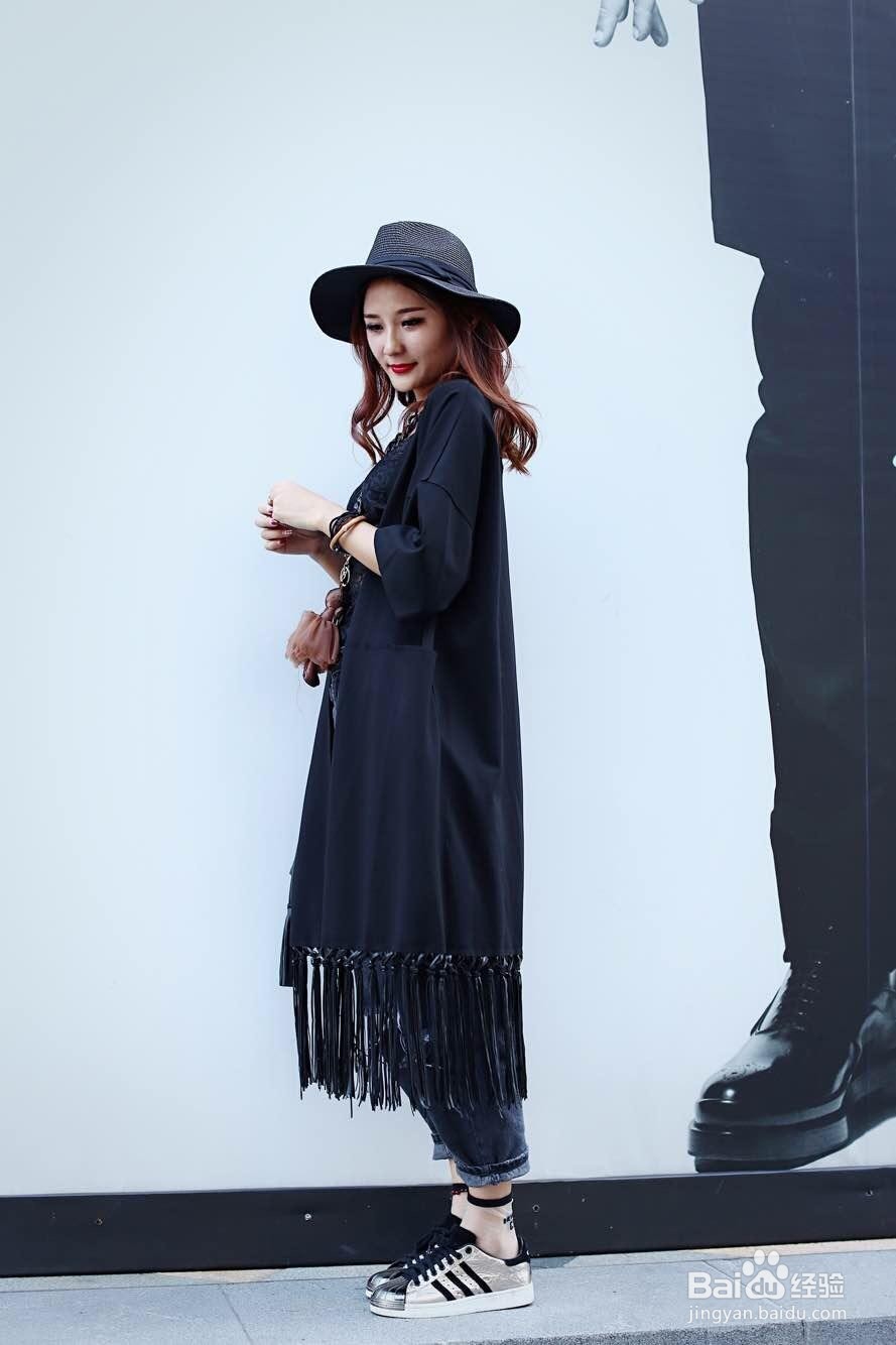 时尚支招:T恤+牛仔+大衣,一件也不能少!