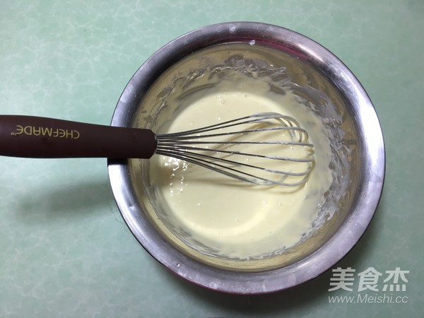 拉花轻乳酪蛋糕