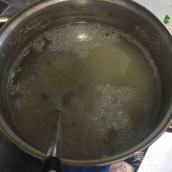 土豆排骨的做法