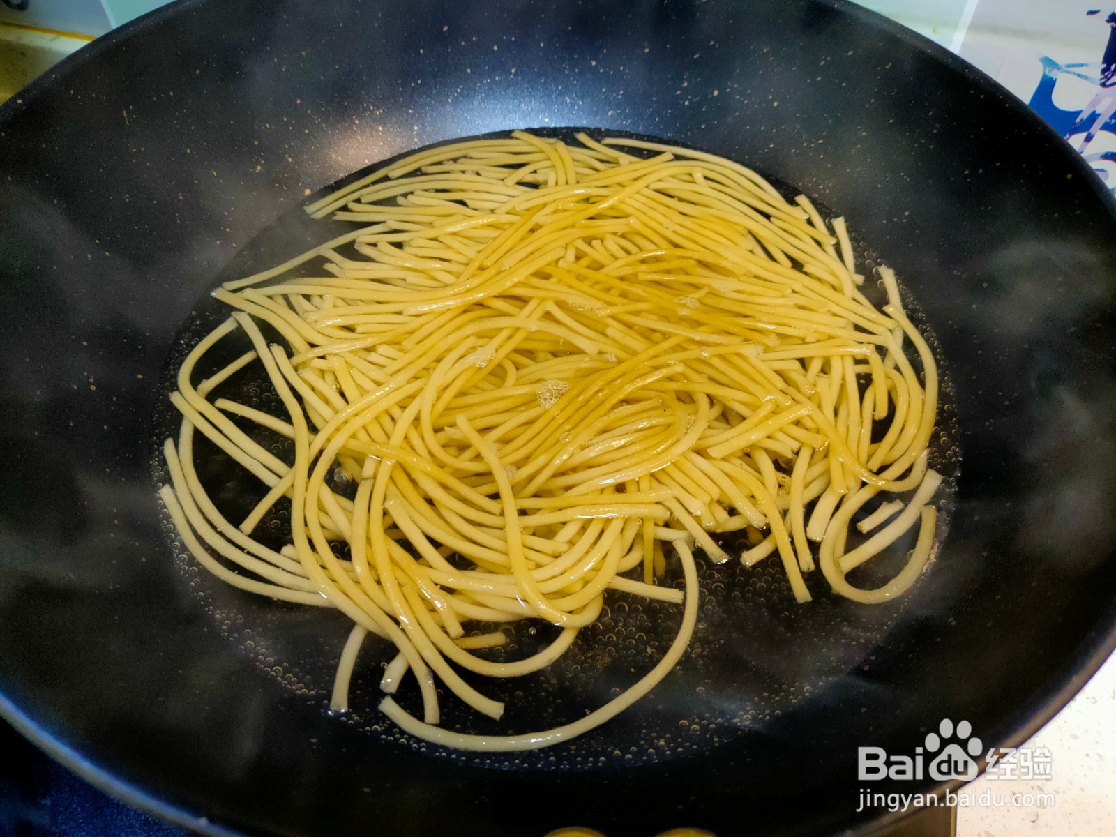 包菜炒粉条的做法