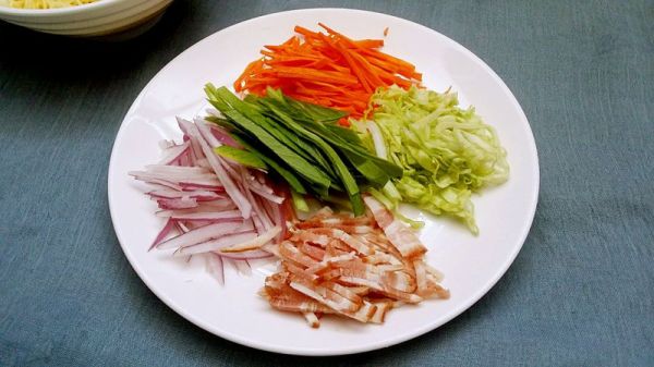 酱油培根蛋裹面