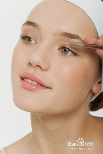 如何通过化妆完善面相?提升运势?