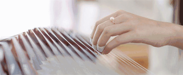 如何练好古筝筝内基本功