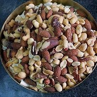 抹茶榴莲牛轧糖的做法