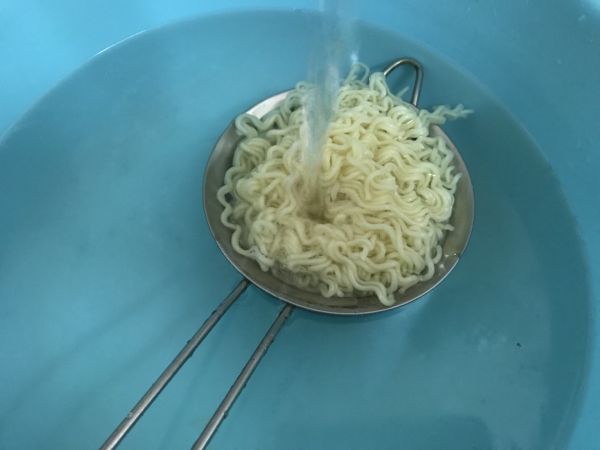 时蔬午餐肉炒面