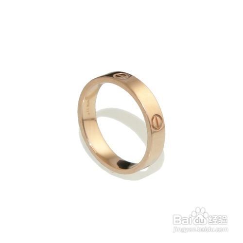 手指与钻石戒指如何巧妙搭配