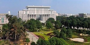 高考填报志愿如何选择学校