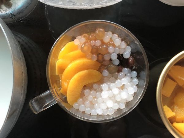 珍珠西米蜜豆椰汁