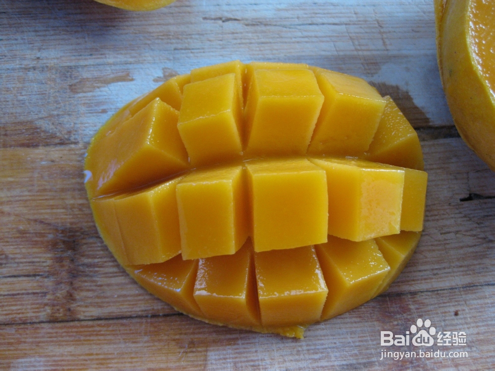 如何快速做好夏日解暑佳品芒果沙冰？