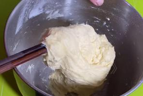 不用揉面，不用擀皮的韭菜鸡蛋发面馅饼