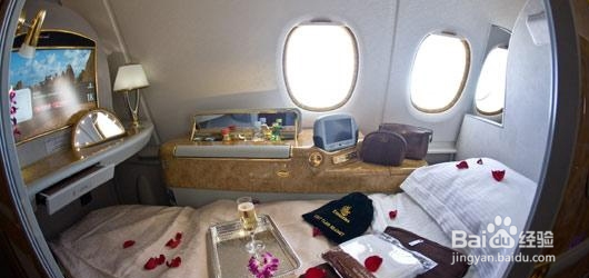 怎样免费坐飞机环游全球，世界旅行？