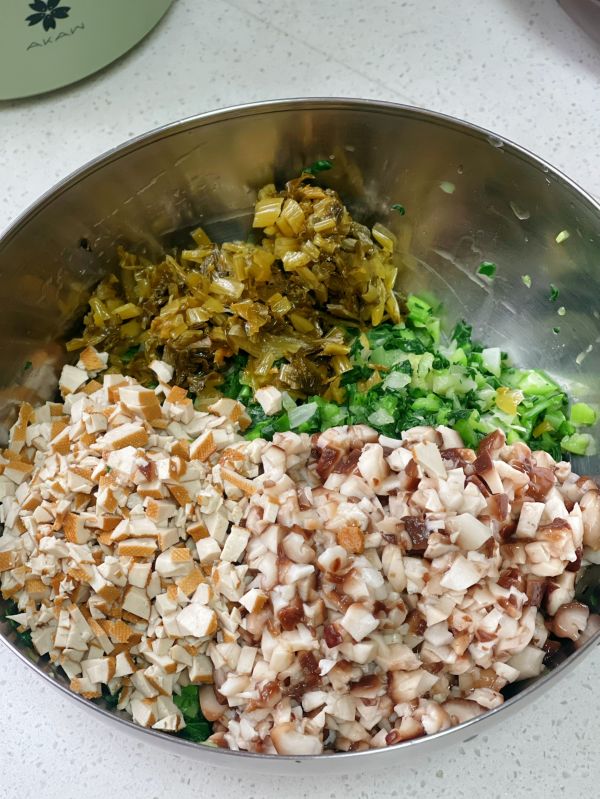 小白菜香菇馄饨