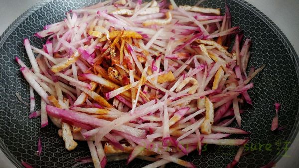 胭芫豆腐萝卜丝