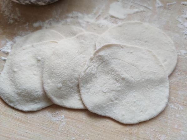 洋白菜鲜肉生煎小馅饼