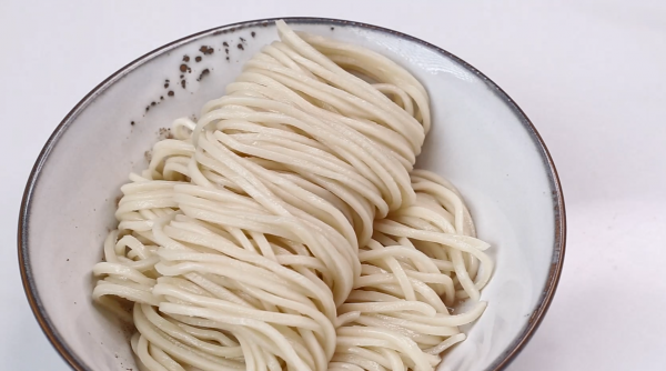 川辣红烧牛肉面