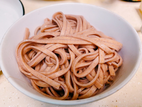 低脂低卡五彩鸡丝凉面