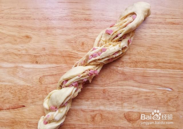 家庭自制咸香热狗肉松软面包