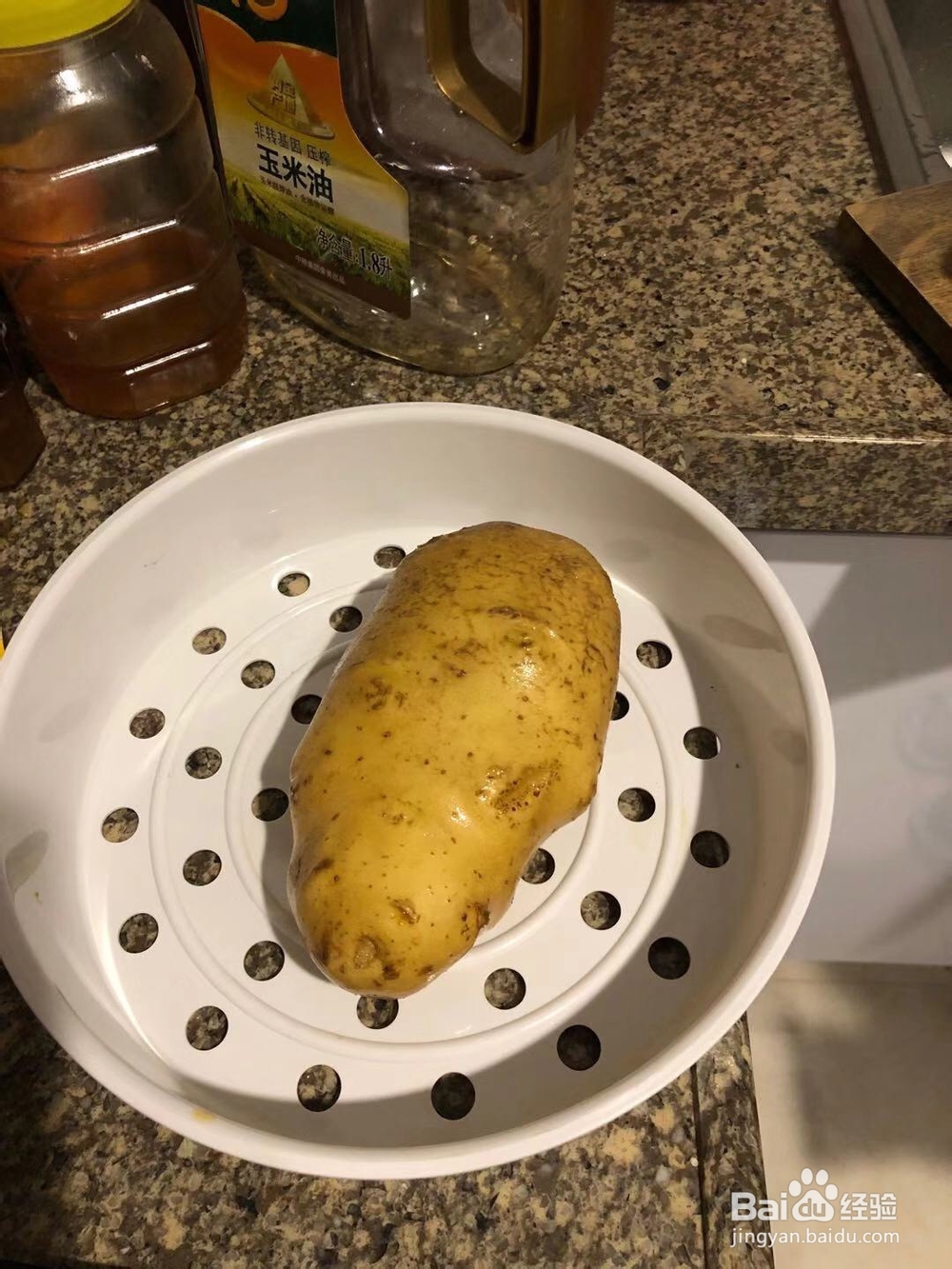 健康美味的原味烤土豆